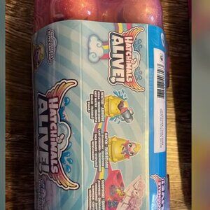 NEW HATCHIMALS ALIVE 10 CARTON SURPRISE EGGS 10 HATCHIMALS + PLASTIC CARTON
